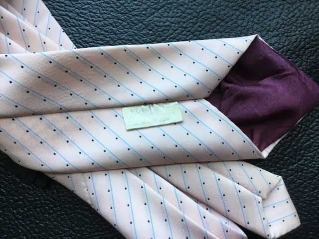 pink necktie - photo 2