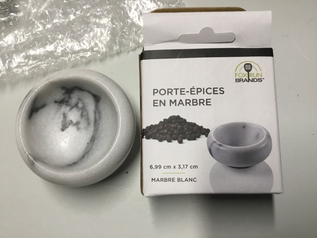 white marble pinch bowl