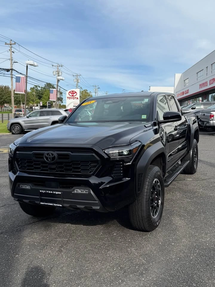 2025 Toyota Tacoma TRD OFF ROAD HYBRID - photo 2