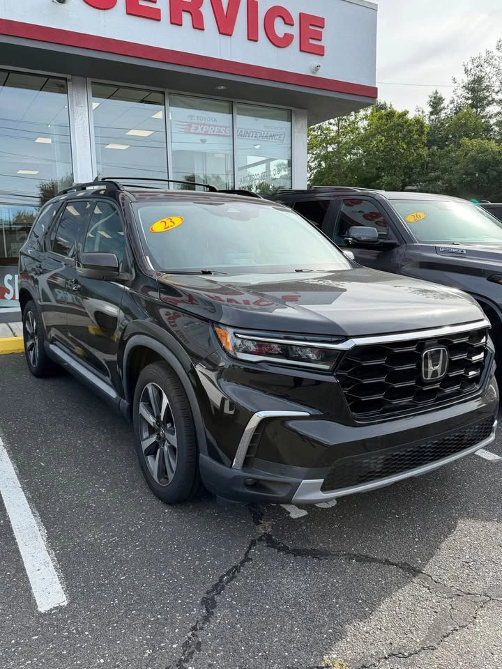 2023 Honda Pilot · Touring - photo 3