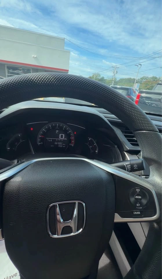 2018 Honda Civic LX Sedan 4D - photo 3