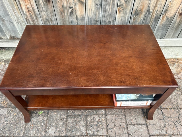 Beautiful espresso color coffee table - photo 2