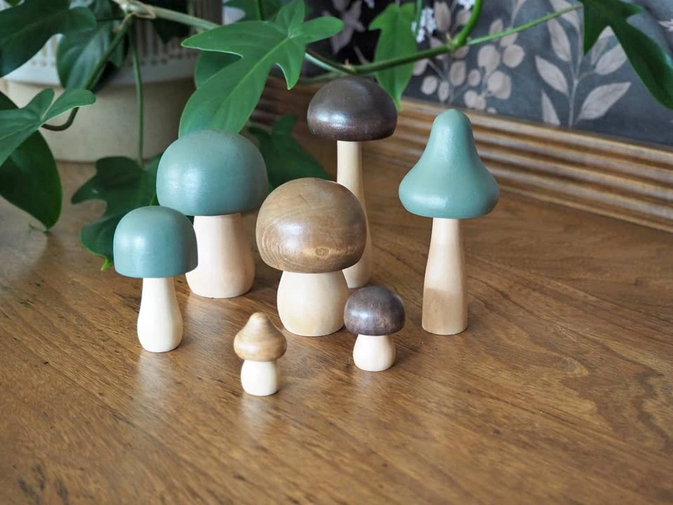 Set of 7 Mushrooms (Dark Green)