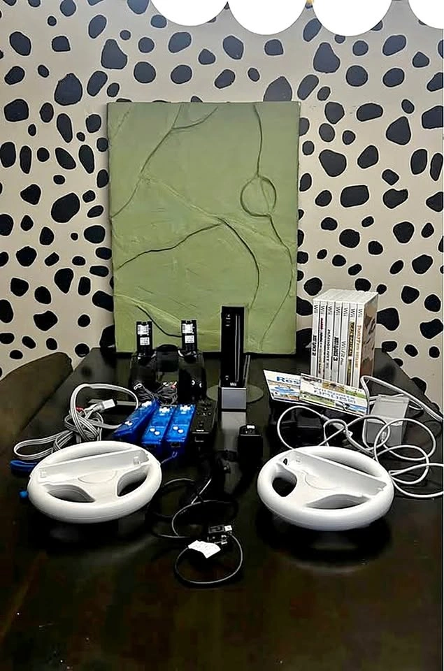 Nintendo Wii Black Complete Bundle – 9 Games + Balance Board