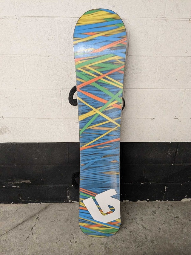 Burton Snowboard 147 with binding - photo 2