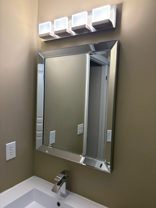 Bathroom Vanity with Mirror - photo 2