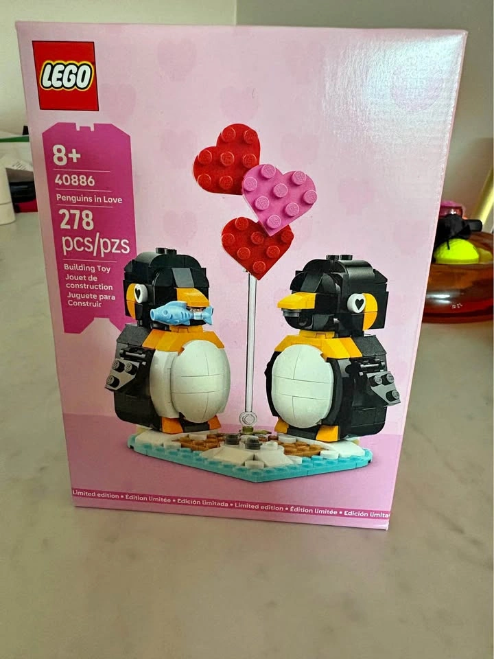 Lego Love Penguins
