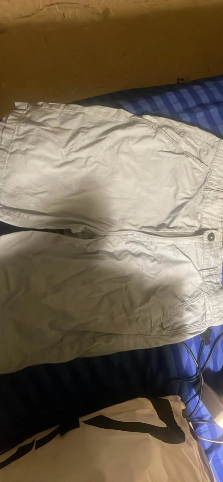 H&M Regular Fit Chino Shorts - photo 2