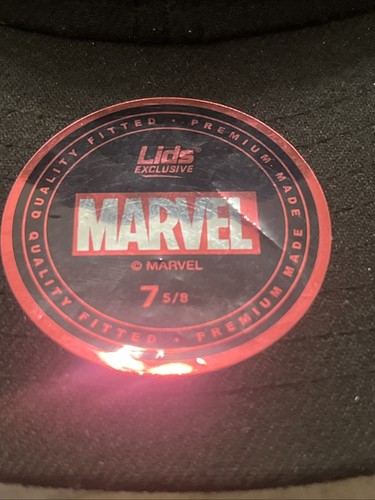 Marvel Avengers 7 5/8 Black Cap Emblems - photo 3