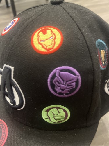 Marvel Avengers 7 5/8 Black Cap Emblems - photo 5