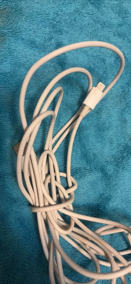 Two 10Ft USB to IPhone Fast Charge Cables - photo 3