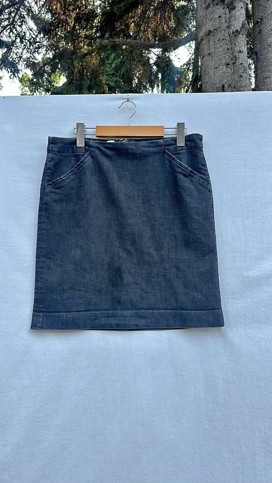 Gap Jean denim Skirt