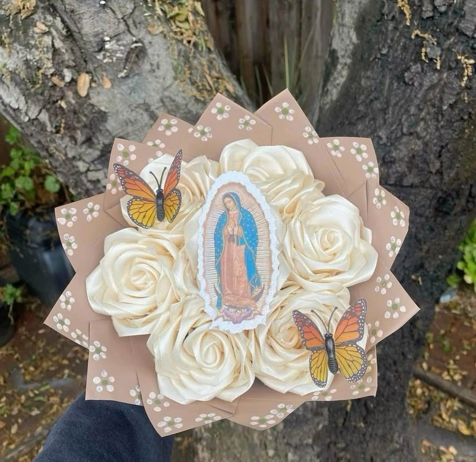 Virgen de Guadalupe Bouquets - photo 2