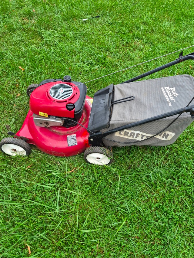 GAS 6.75HP lawnmower craftsman briggs 21'' cut - photo 2