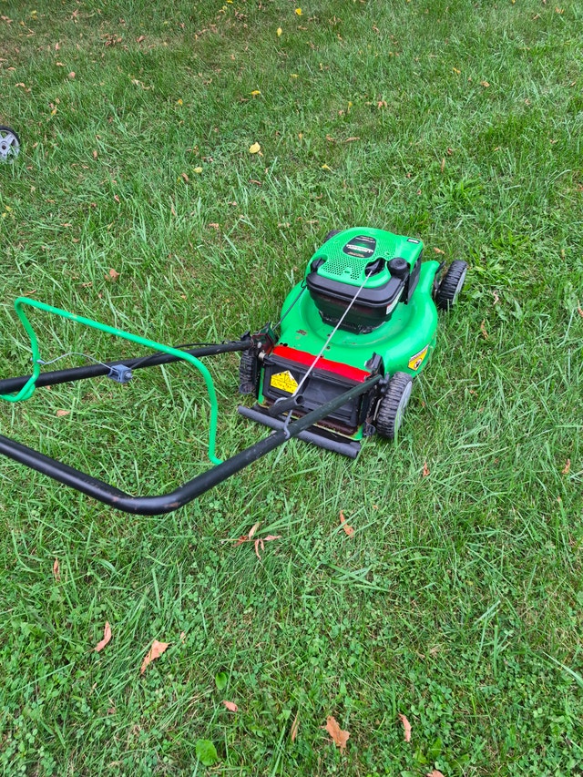 Gas 6.75 Lawnmower 21" Briggs & Stratton Lawn-Boy - photo 2
