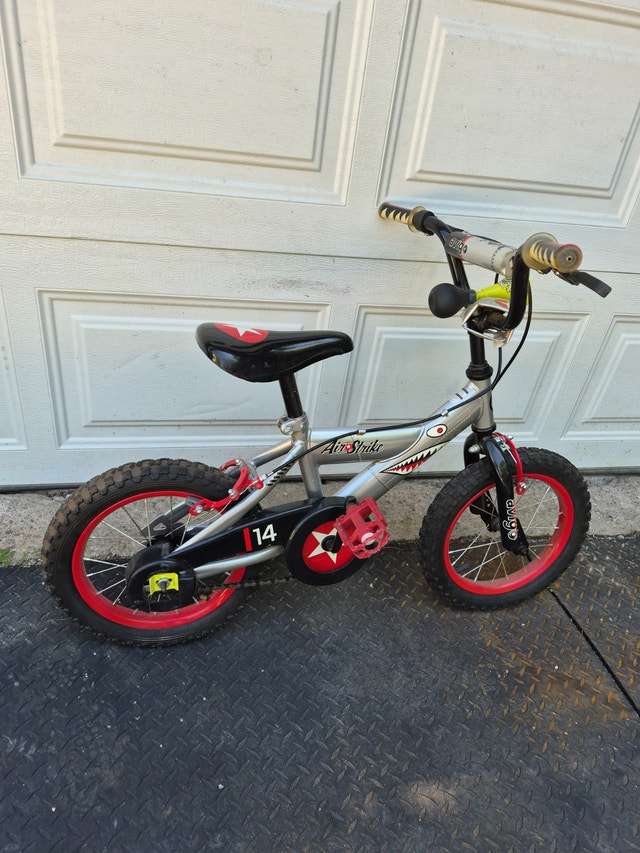 14'' Avigo Air Strike Bike - Silver/Red