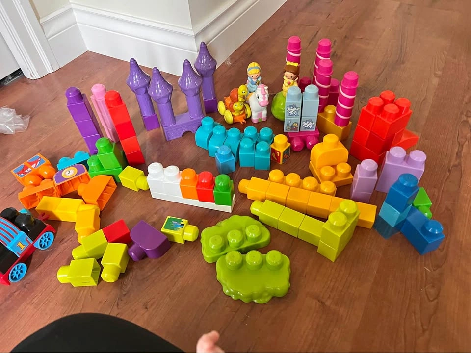 Mega blocks lot