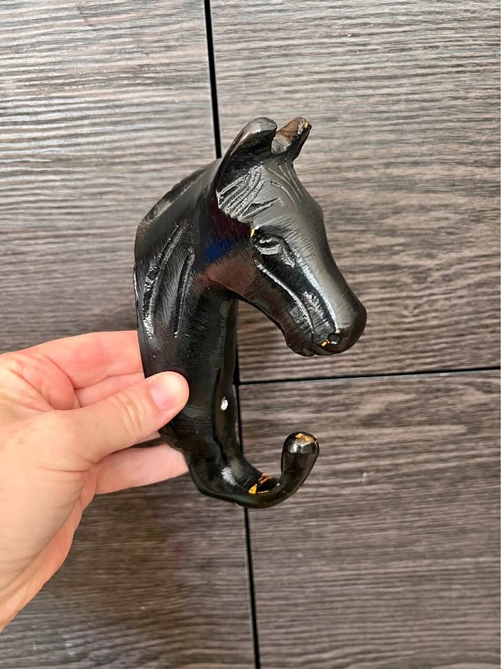 Horse coat hook
