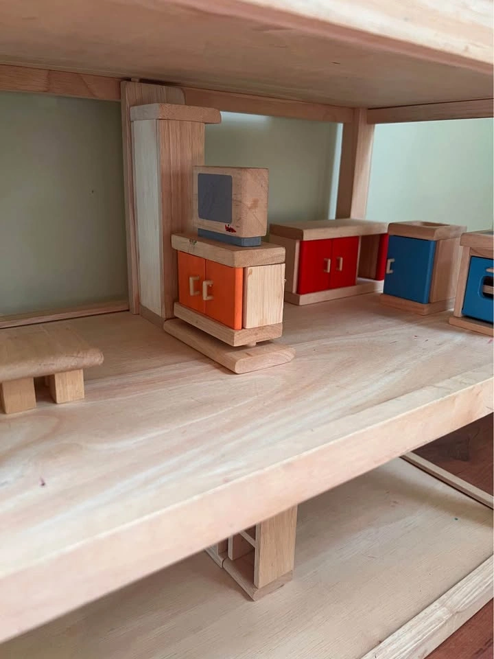 Plan Toys Wooden Doll House - photo 4