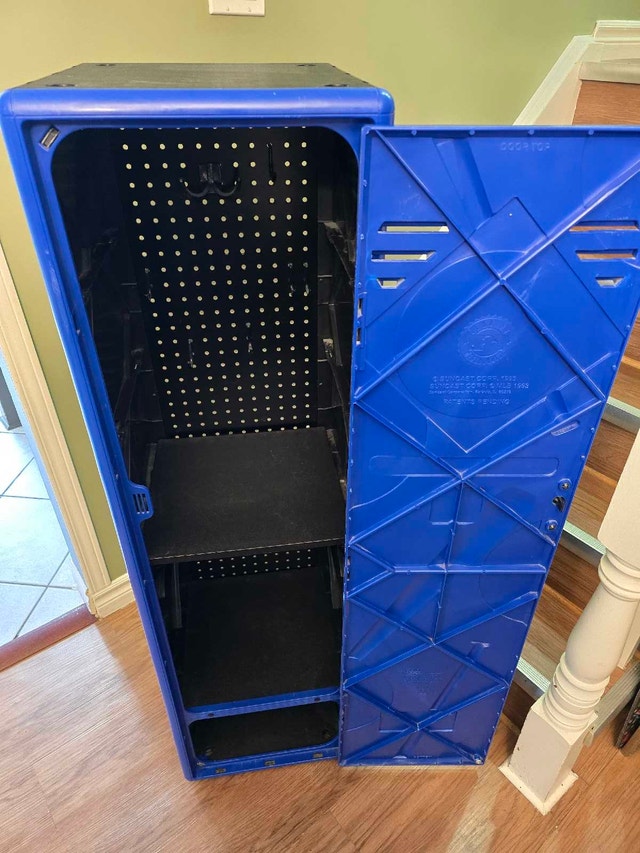 Toronto Blue Jays 90's Plastic Locker $150 obo - photo 2