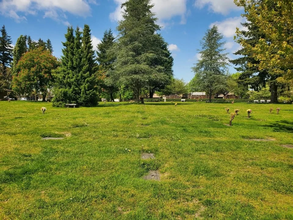 Valley View Cemetery Burial Plot - Garden of Resurrection - photo 5