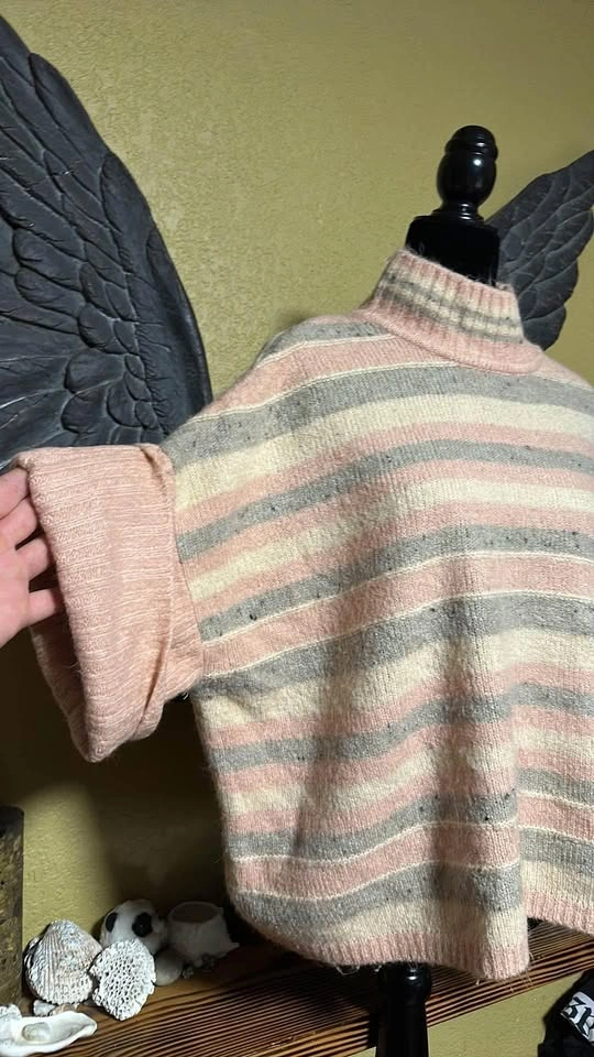 Mercer & Madison Stripe Knit Short Sleeve Sweater - photo 3