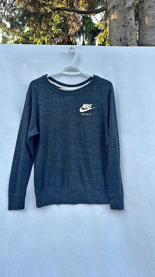 Nike Thin Pullover Sweater/Longsleeve Shirt