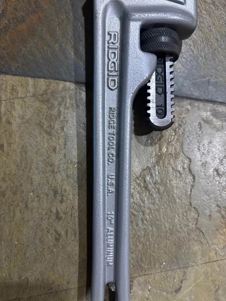 RIDGID 10" Aluminum Pipe Wrench (Model 810) - photo 2