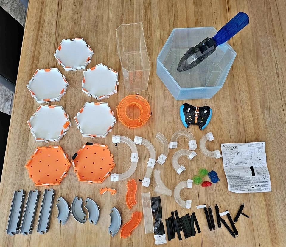 Hex Bug Track and Hex Aqua Bot Sets