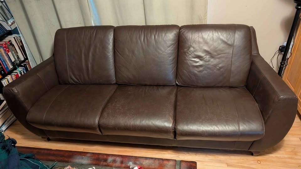 Brown leather couch - photo 2