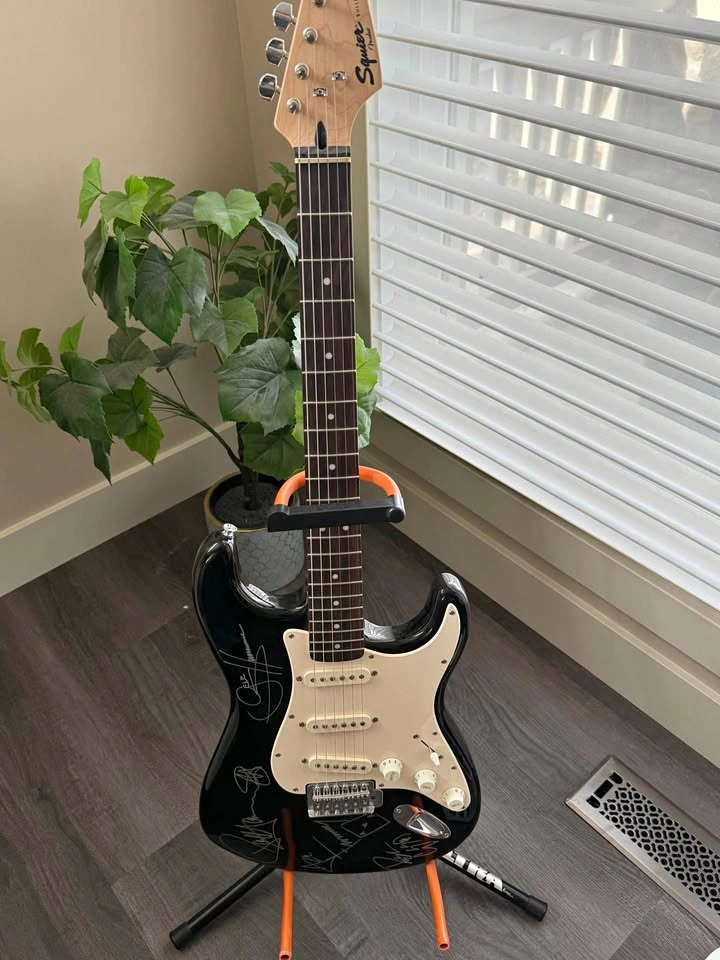 KISS Guitar Signed by All 4 Original Members with COA
