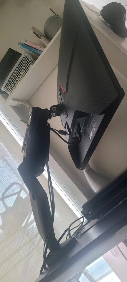 KOORUI 27" QHD 240Hz Gaming Monitor + Gas Spring Monitor Arm - photo 2