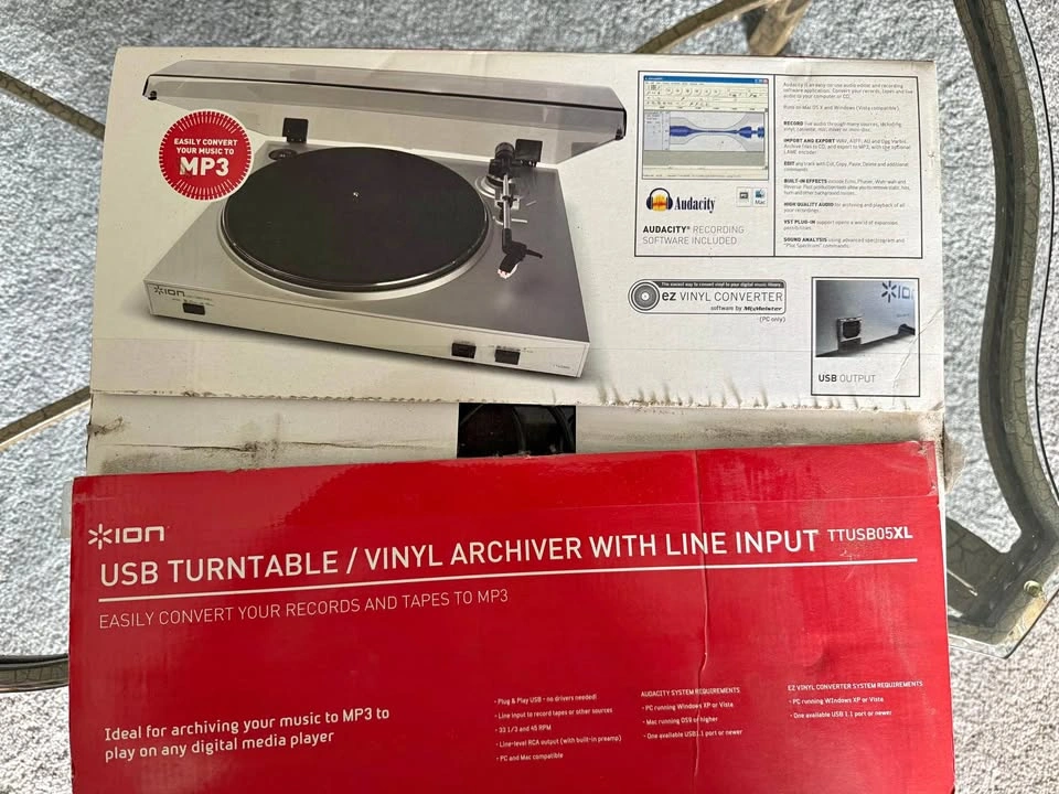 Ion MP3 converter vinyl turntable
