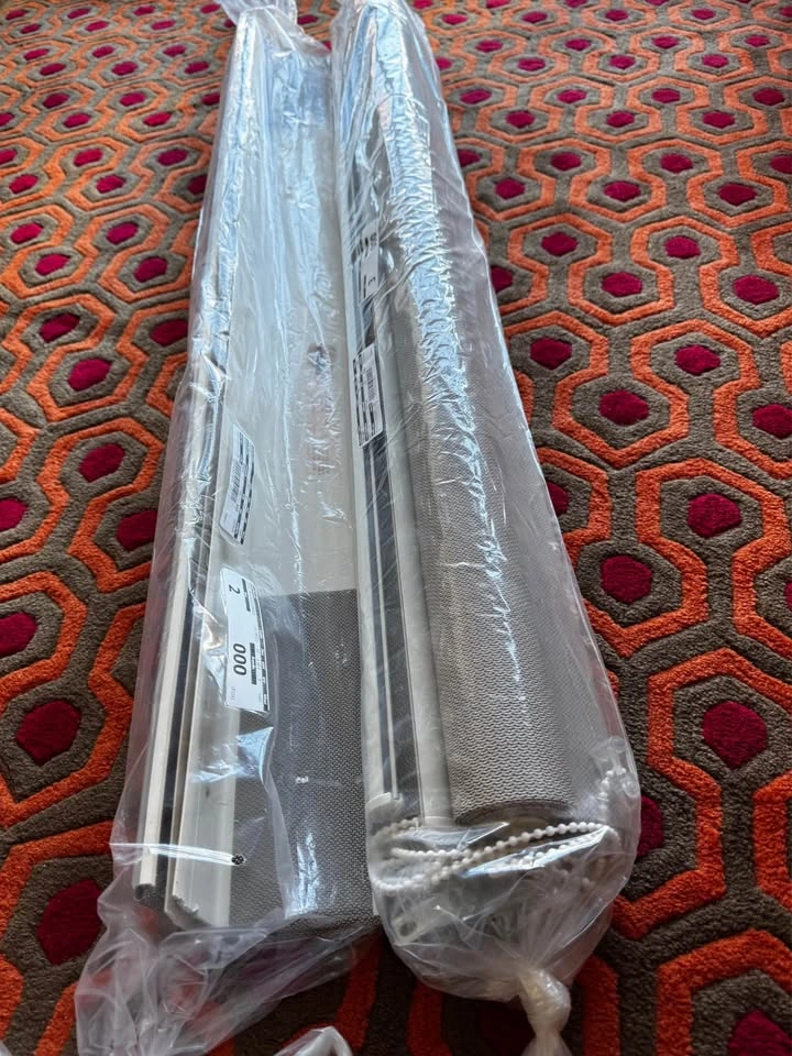 MAKE OFFER! Hunter Douglas Roller Blinds - Set of 3 - photo 2
