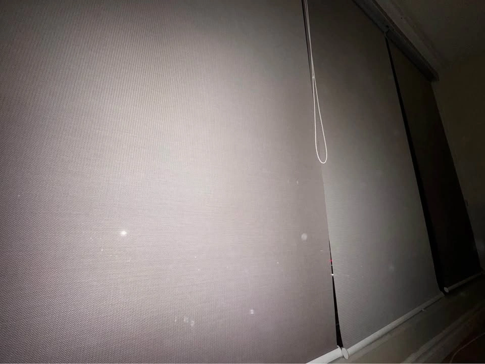MAKE OFFER! Hunter Douglas Roller Blinds - Set of 3 - photo 3