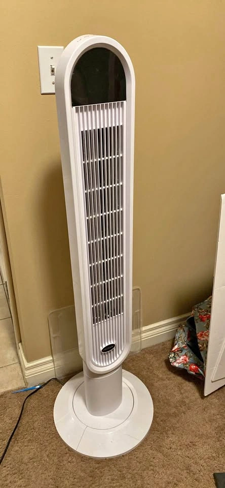 NOMA Tower Fan – White