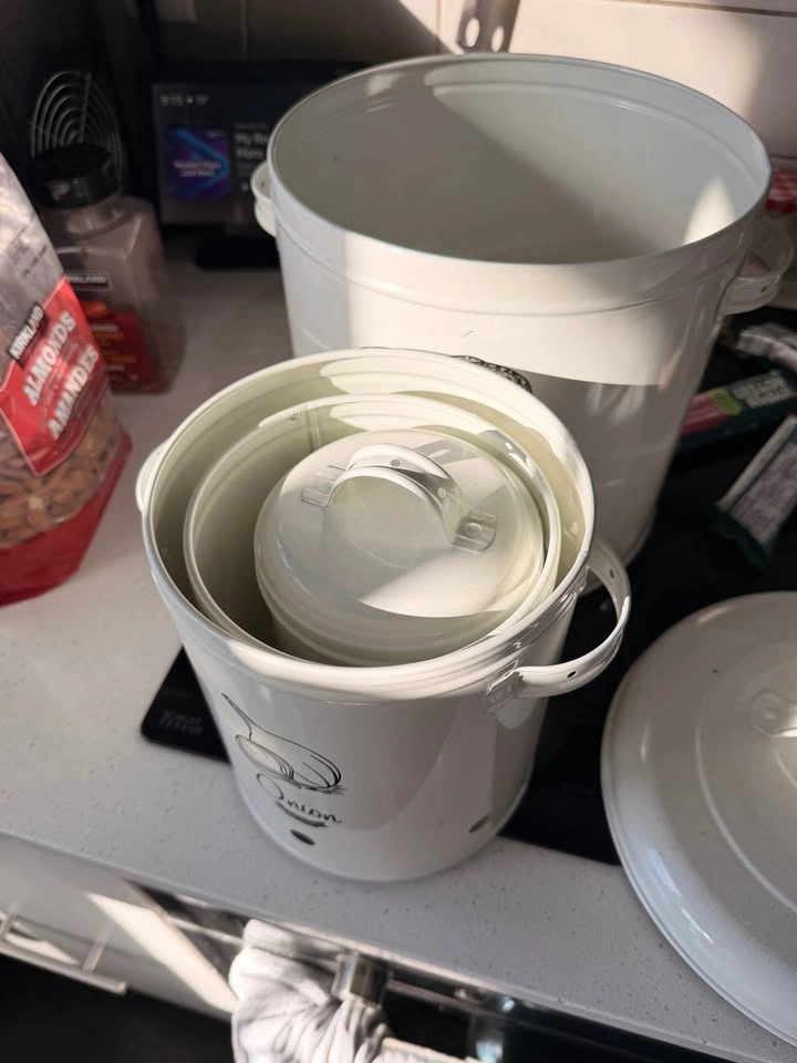 4-Piece White Enamel Kitchen Canister Set - photo 4