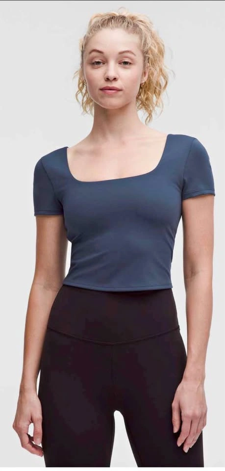 Lululemon Wunder Under SmoothCover Square-Neck T-Shirt – Size 10