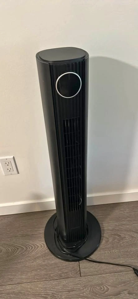 HomCom Tower Oscillating Fan