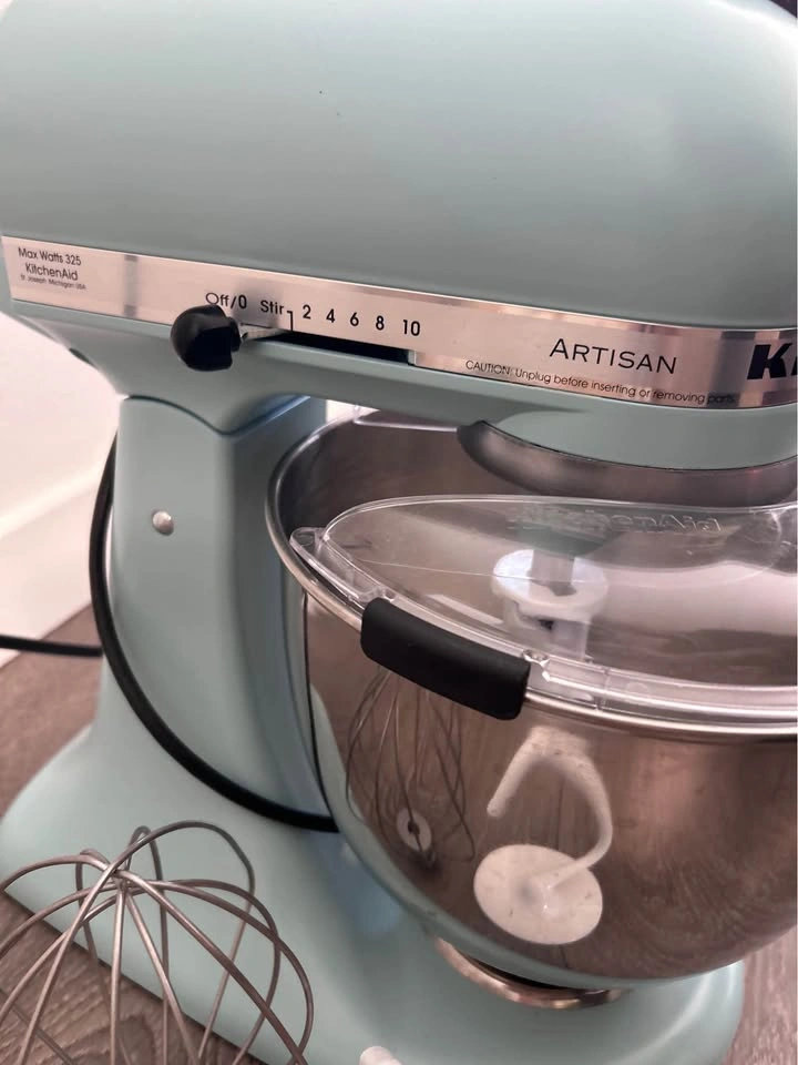 KitchenAid Artisan Stand Mixer - photo 4