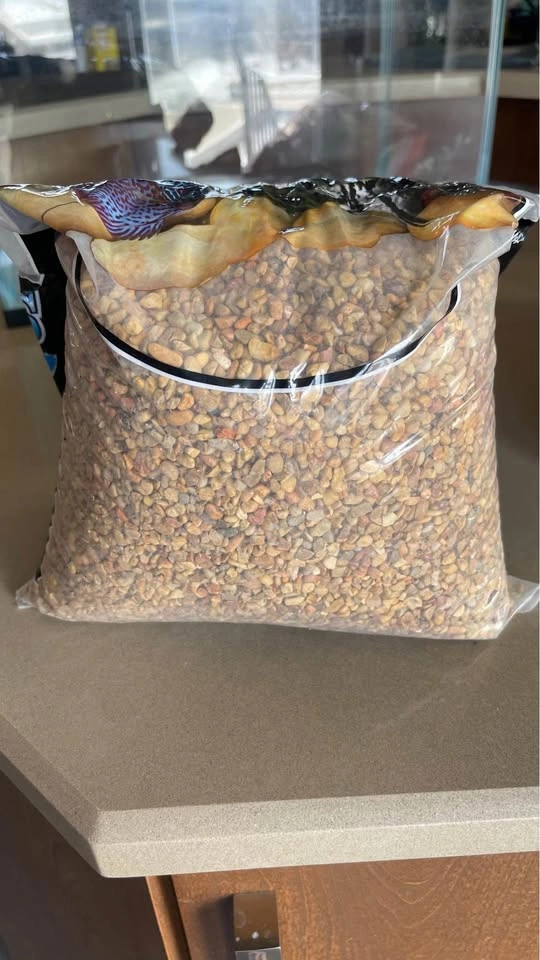 15 lbs Natural aquarium rock - photo 2