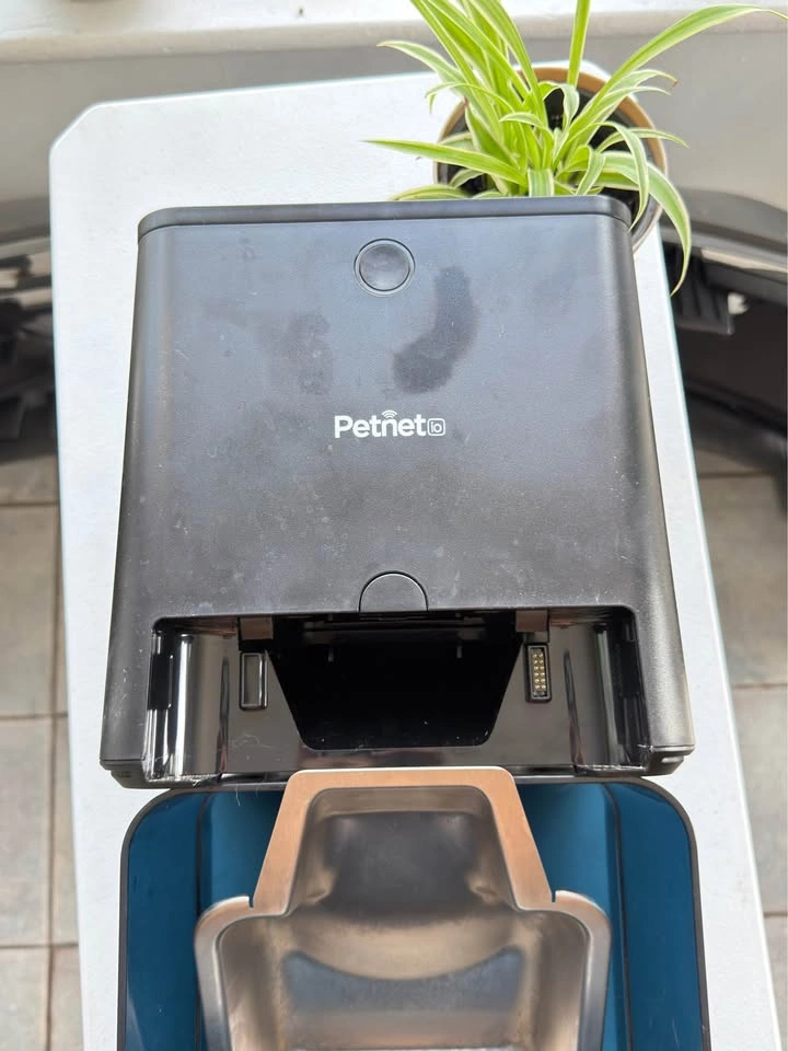 PetNet Automatic Cat and Dog Feeder - photo 2