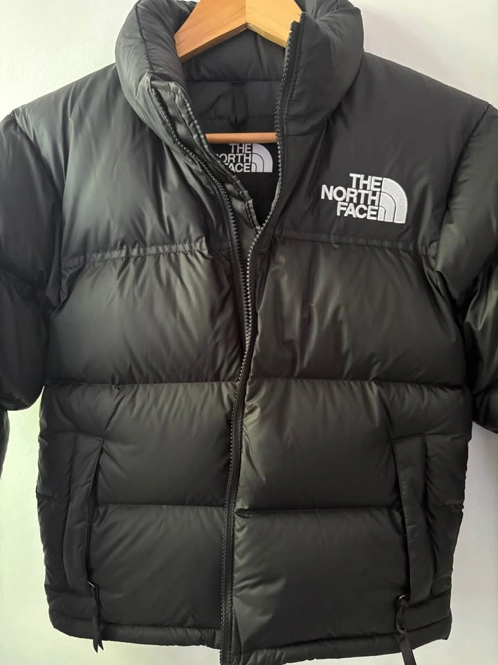 The North Face Women’s Puffer Jacket XS – Brand New - photo 2