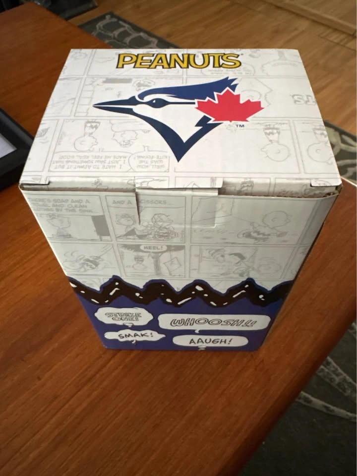 Toronto Blue Jays Charlie Brown Bobblehead - photo 3