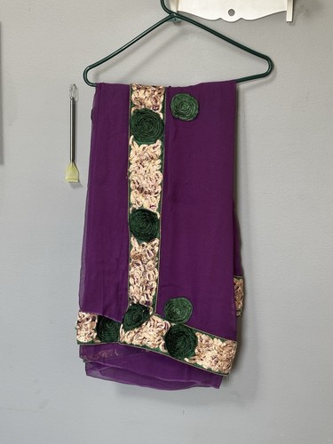 Indian Pakistani Sari in Purple Georgette with Gold Border