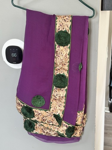 Indian Pakistani Sari in Purple Georgette with Gold Border - photo 3
