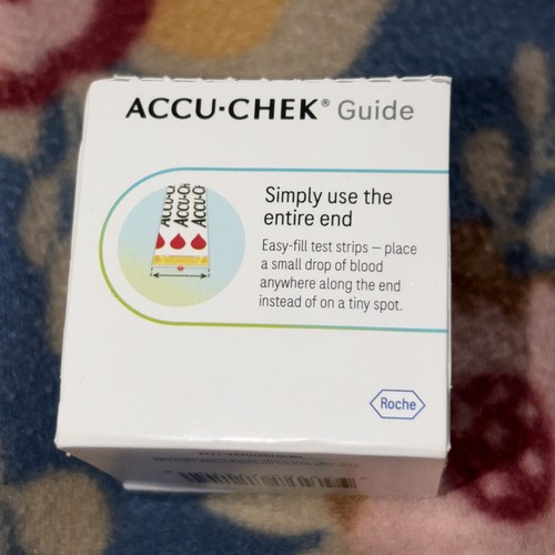 1 Box of 100 Accu-Chek Guide Test Strips - Exp 9/25/2027 - photo 4