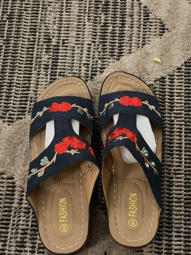 Women’s Navy/Red Slide Sandals, Embroidered Floral Rose, EU 42 - photo 3