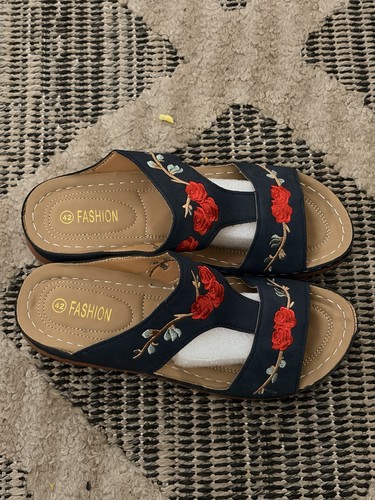 Women’s Navy/Red Slide Sandals, Embroidered Floral Rose, EU 42 - photo 4