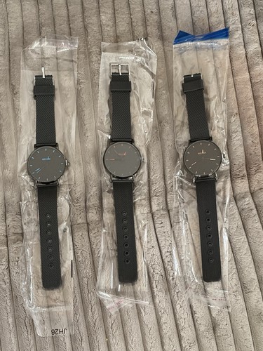 3 BRAND NEW UNISEX WRISTWATCHES WITH FLEXIBLE BANDS
